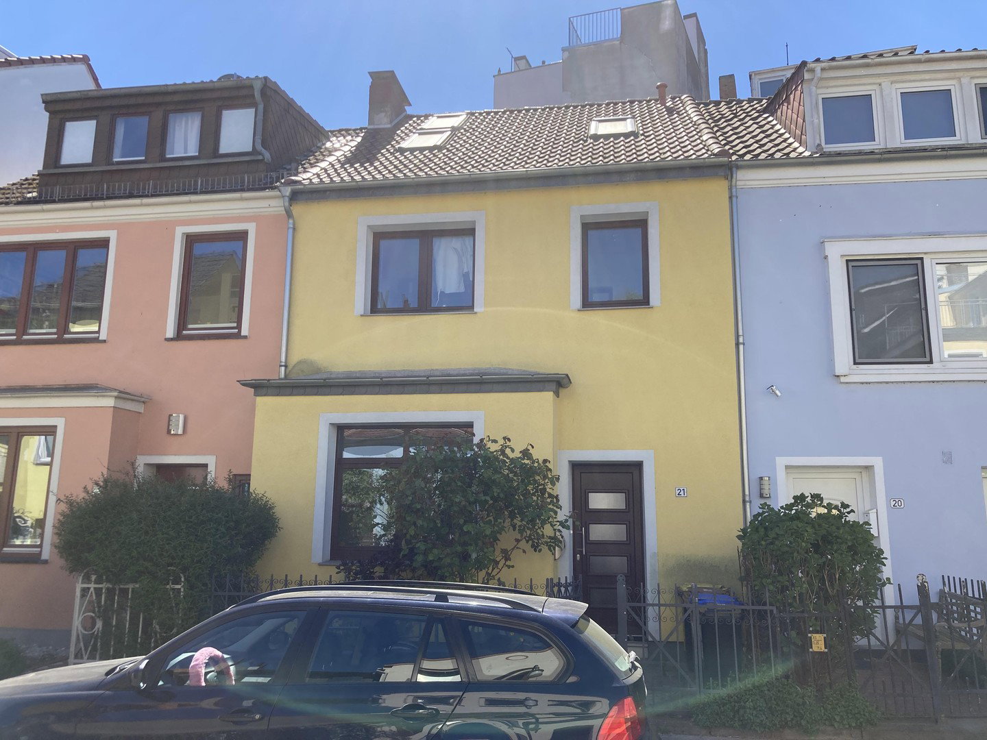 Foto 1 von 12 — Reihenmittelhaus, Seitenstraße Fesenfeld, sehr guter Sanierungsstand, ca. 102,4 m², ca. 4297,- €/m²