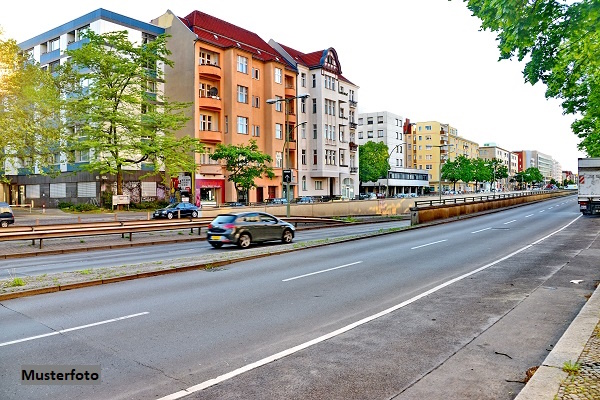 Foto 1 von 1 — Gebäude mit 12 Wohnungen und 3 Gewerbeeinheiten - geeignet als Kapitalanlage