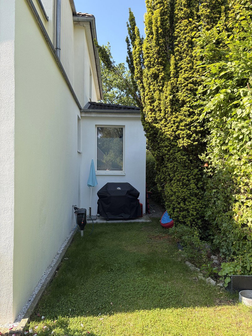 Foto 3 von 12 — Saniertes EFH in Sasel – Garten, viel Platz, Wald-Nähe
