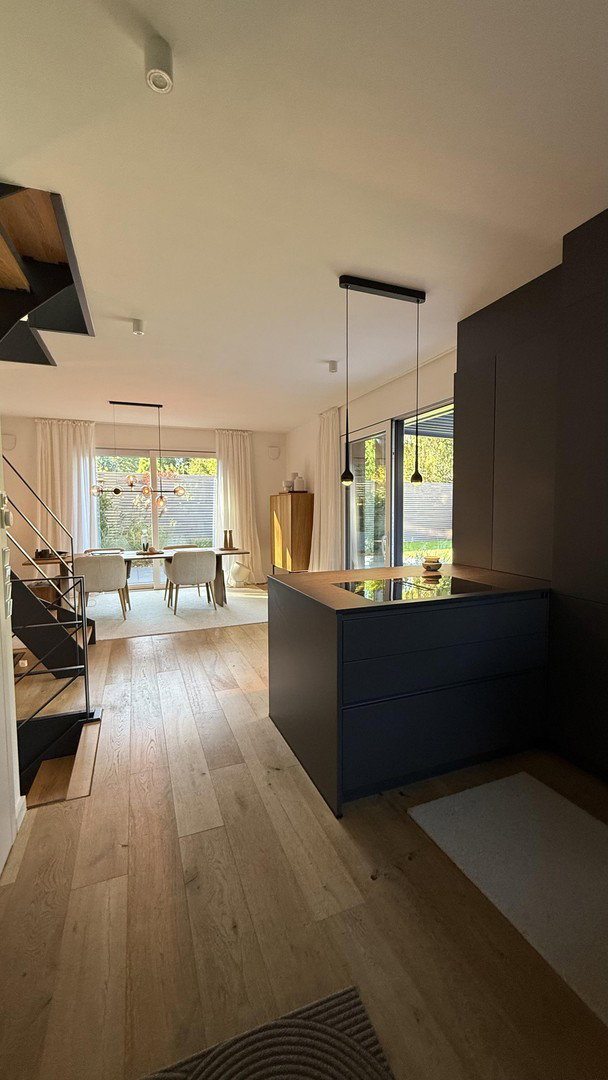 Foto 5 von 12 — Modernes Endhaus am Brabandkanal - großer Privatgarten, Wärmepumpe und Spa