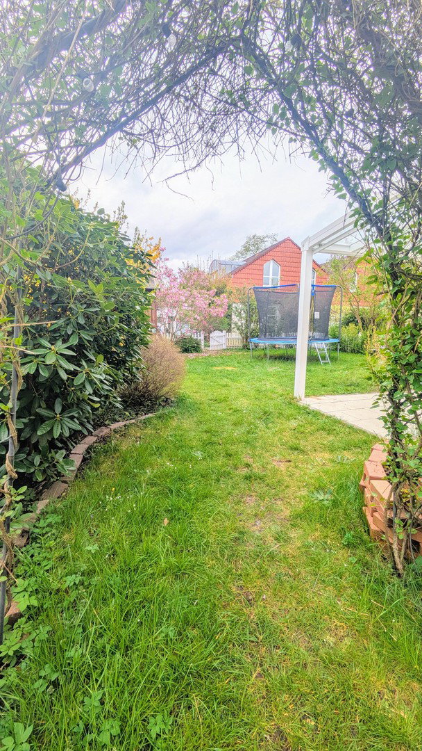Foto 3 von 12 — Familienglück im Grünen