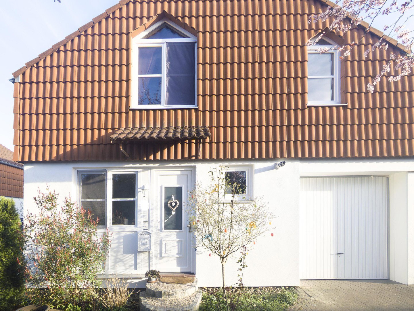 Foto 1 von 12 — Familienglück im Grünen