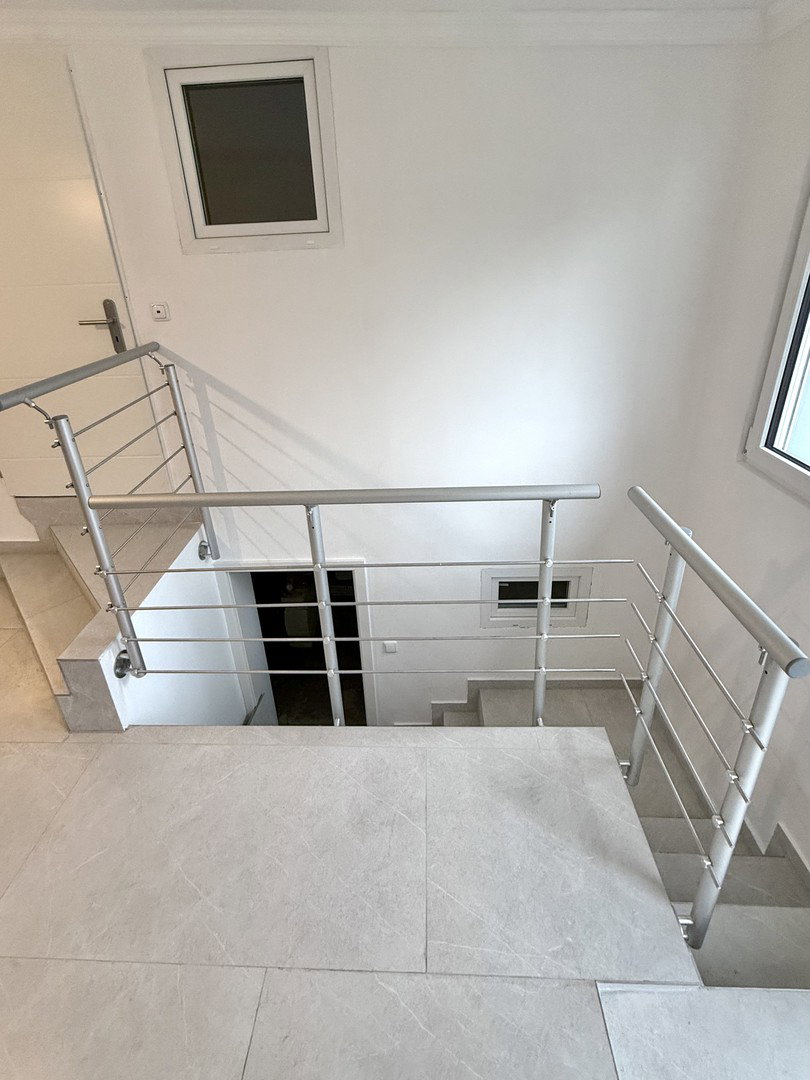 Foto 10 von 12 — Modernisiertes 5-Zimmer-Reihenmittelhaus in Bremen-Hastedt mit Garten, Terrasse & 2 Bädern