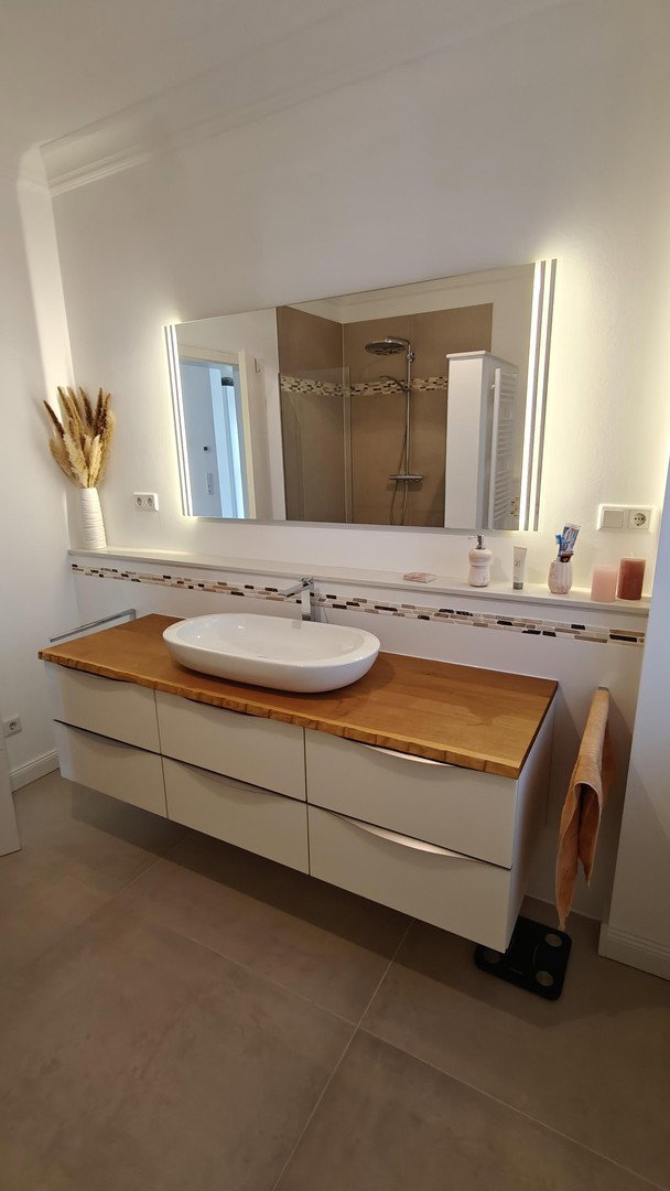 Foto 6 von 12 — Luxuriöser Bungalow direkt an der Landesgrenze zu Schwanewede ** 719.000 VB oder Preisvorschlag**