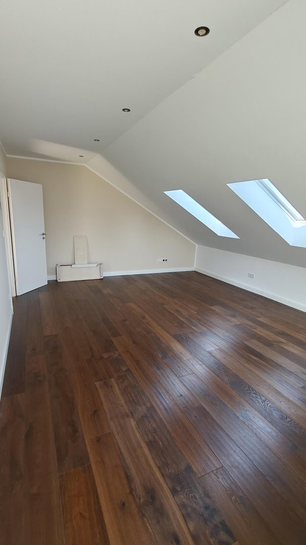 Foto 8 von 12 — Luxuriöser Bungalow direkt an der Landesgrenze zu Schwanewede ** 719.000 VB oder Preisvorschlag**