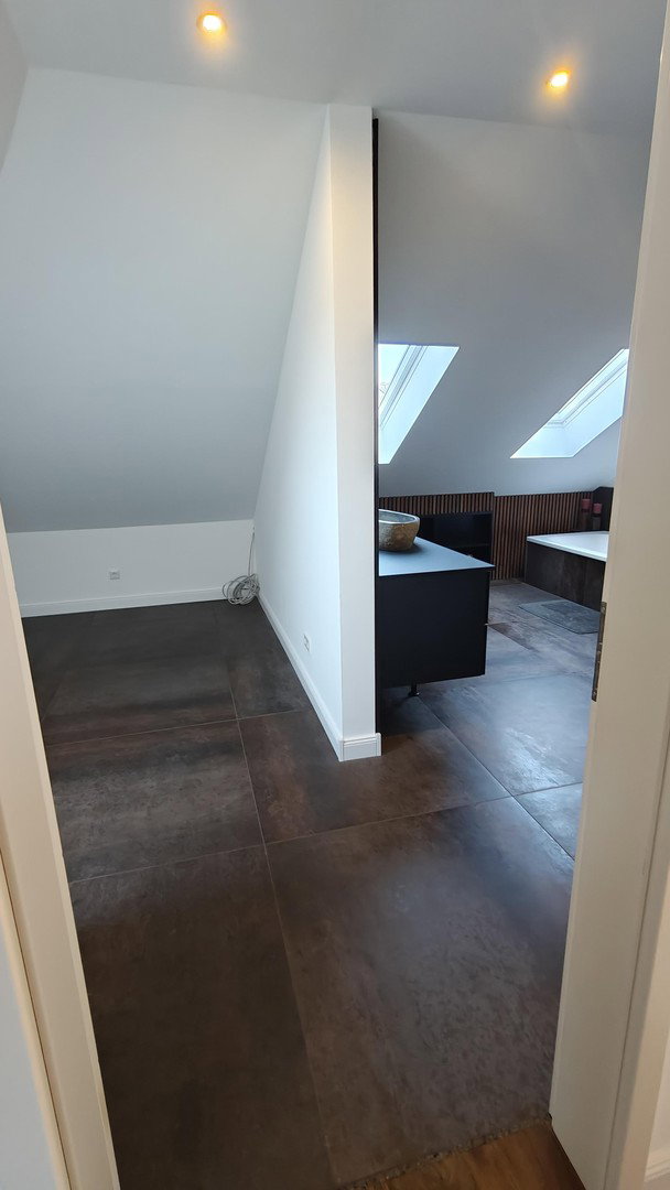 Foto 11 von 12 — Luxuriöser Bungalow direkt an der Landesgrenze zu Schwanewede ** 719.000 VB oder Preisvorschlag**