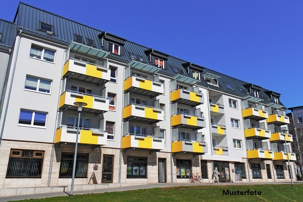 Foto 1 von 1 — Gebäude mit 12 Wohnungen und 3 Gewerbeeinheiten - geeignet als Kapitalanlage