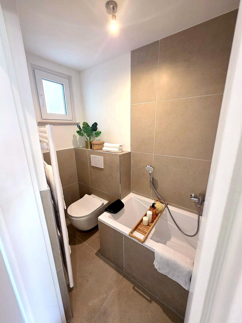 Foto 3 von 12 — Viel Platz zum Leben – gepflegtes Reihenmittelhaus mit Garten - sofort bezugsfrei