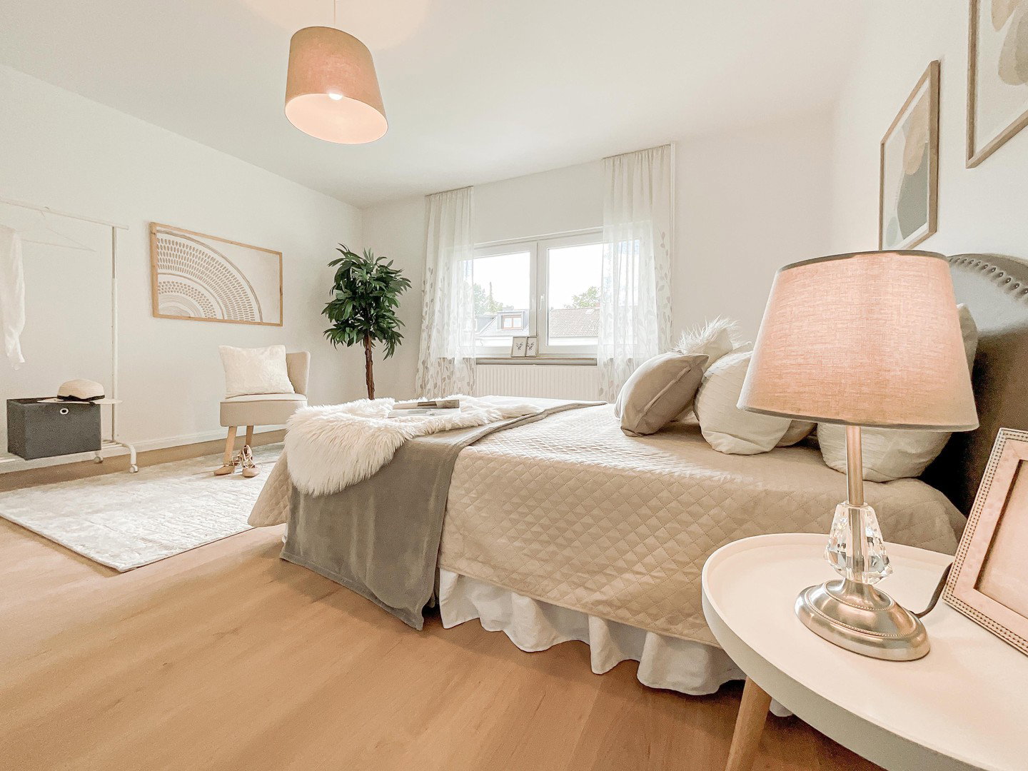 Foto 10 von 12 — Viel Platz zum Leben – gepflegtes Reihenmittelhaus mit Garten - sofort bezugsfrei