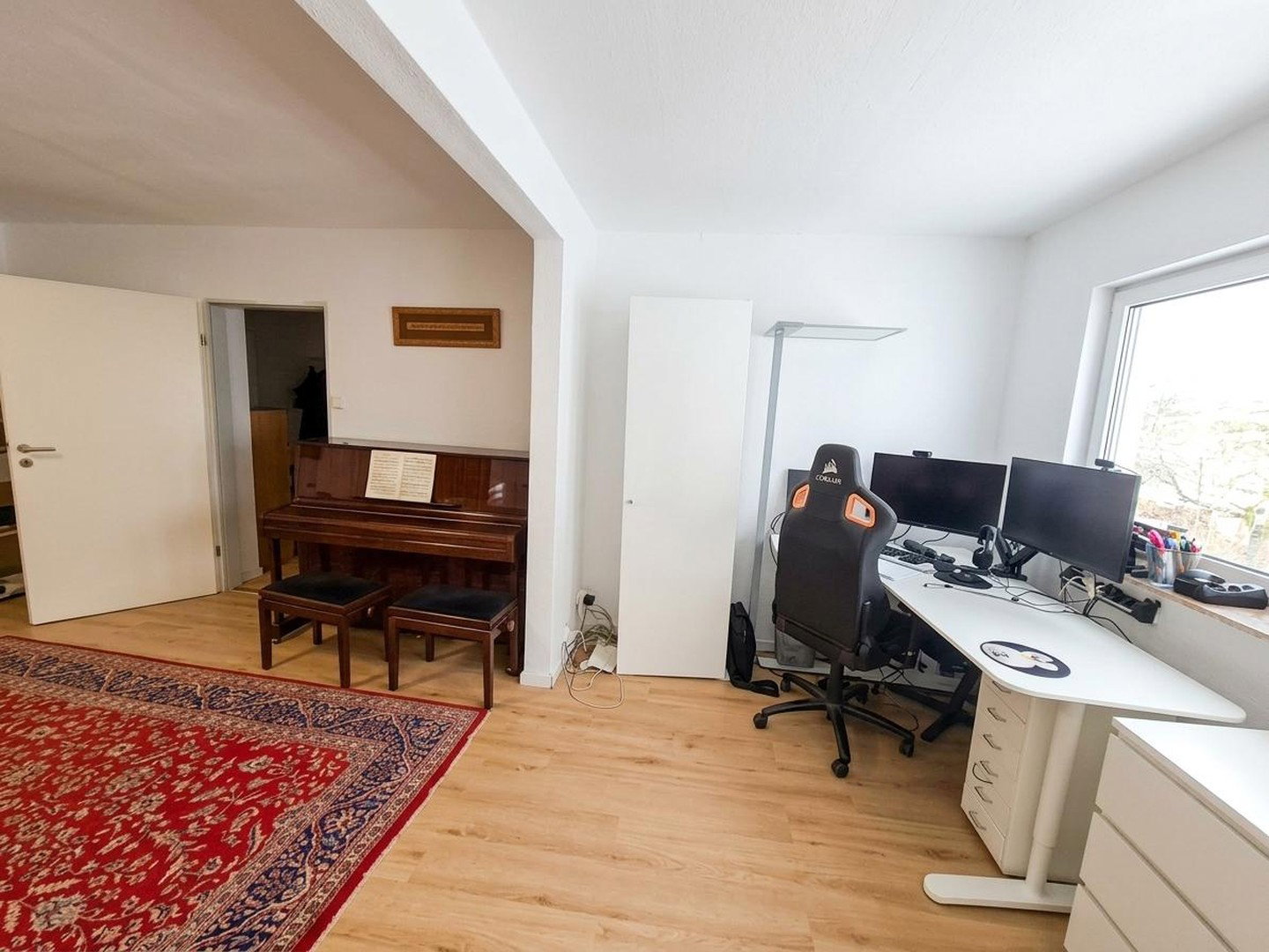 Foto 10 von 12 — Saniertes Einfamilienhaus mit großem, uneinsehbarem Grundstück in Hamburg-Lurup - provisionsfrei