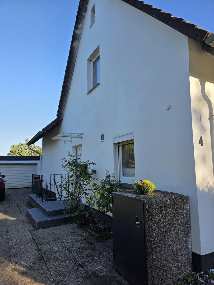 Foto 6 von 12 — Saniertes Einfamilienhaus mit großem, uneinsehbarem Grundstück in Hamburg-Lurup - provisionsfrei