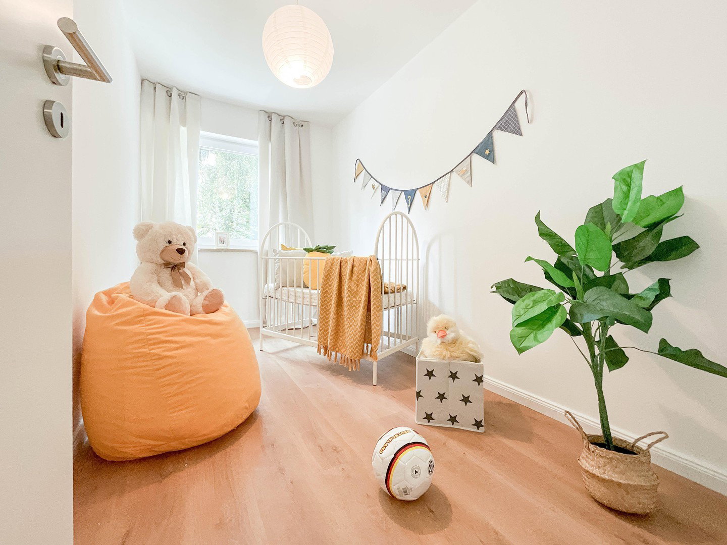Foto 6 von 10 — Viel Platz für die Familie – saniertes Reihenhaus mit Wintergarten - sofort bezugsfrei