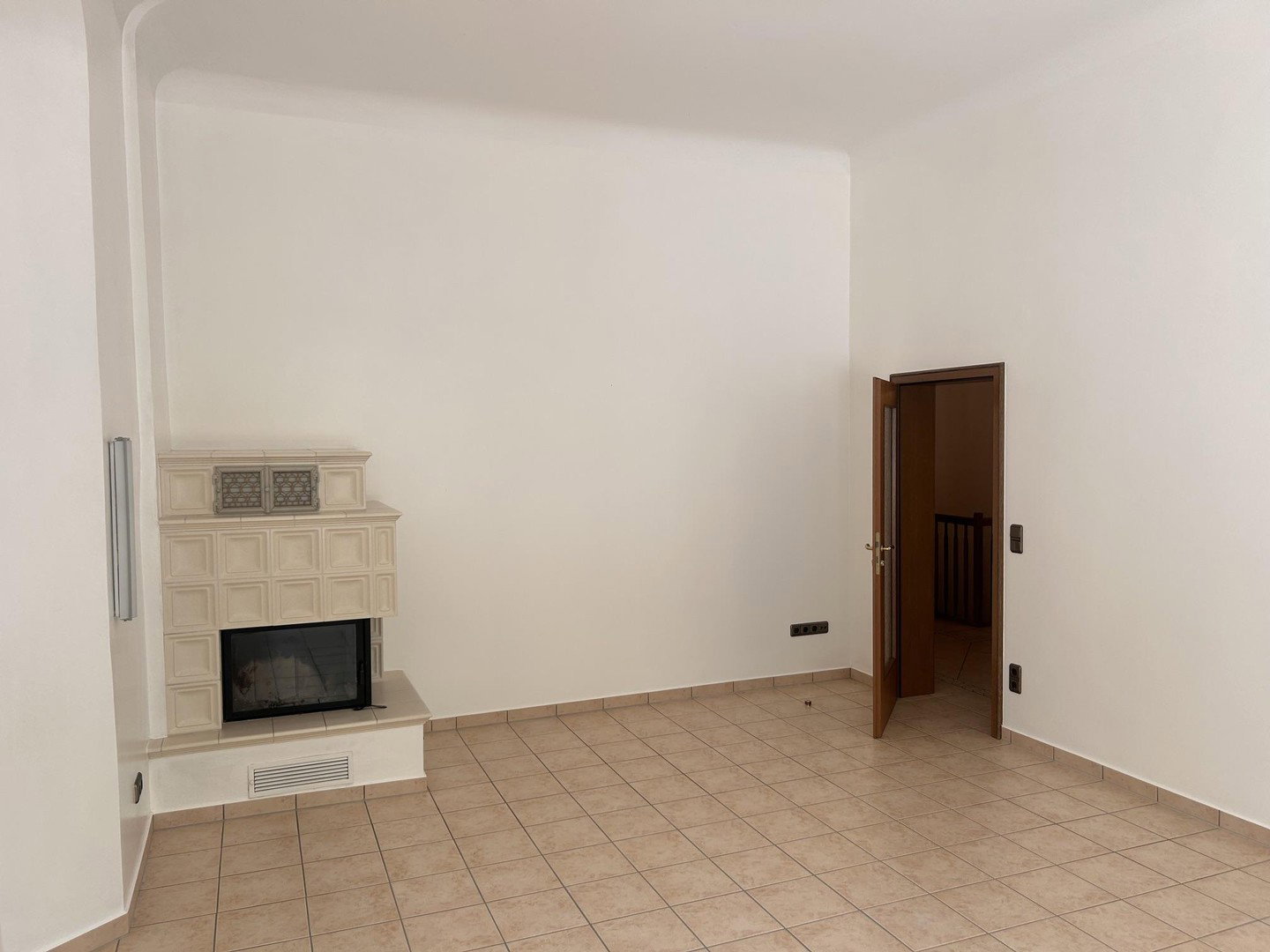 Foto 8 von 12 — 3 Familienhaus in Marienthal mit freier Eigentümerwohnung