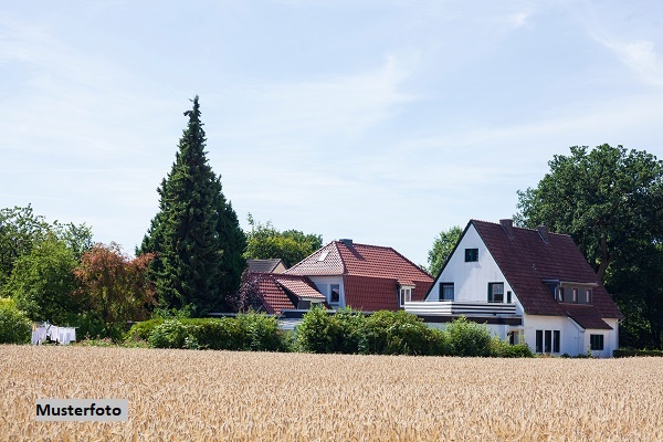 Foto 1 von 1 — Freistehendes Einfamilienhaus mit Anbau und Schuppen - provisionsfrei