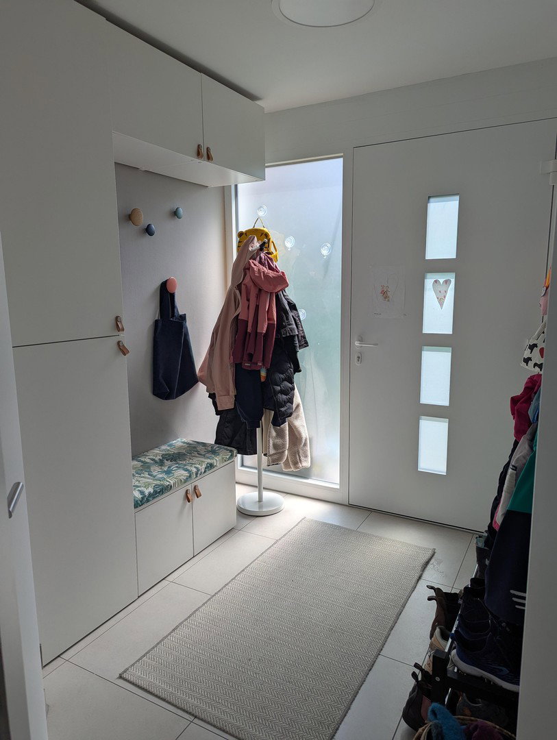 Foto 7 von 12 — Von Privat: Neuwertiges Reihenendhaus in Familienstraße