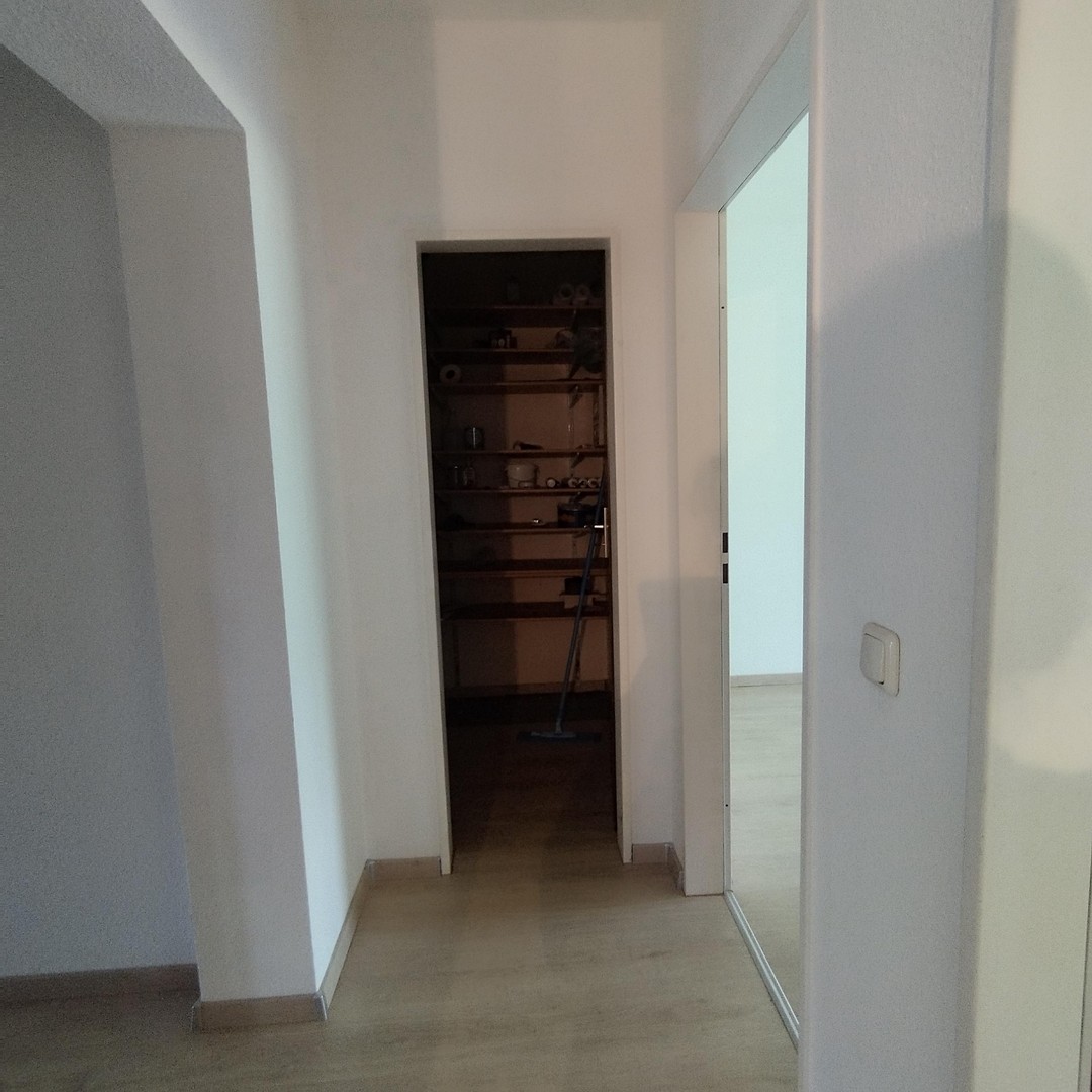 Foto 12 von 12 — Geräumiges Wohnhaus für mehrere Generationen – inklusive Tiefgarage