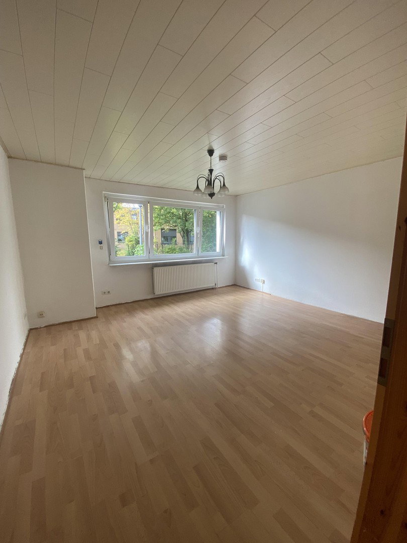 Foto 5 von 12 — Freie Charmante Doppelhaushälfte mit großem Garten – Ideal für Familien oder Mehrgenerationenwohnen
