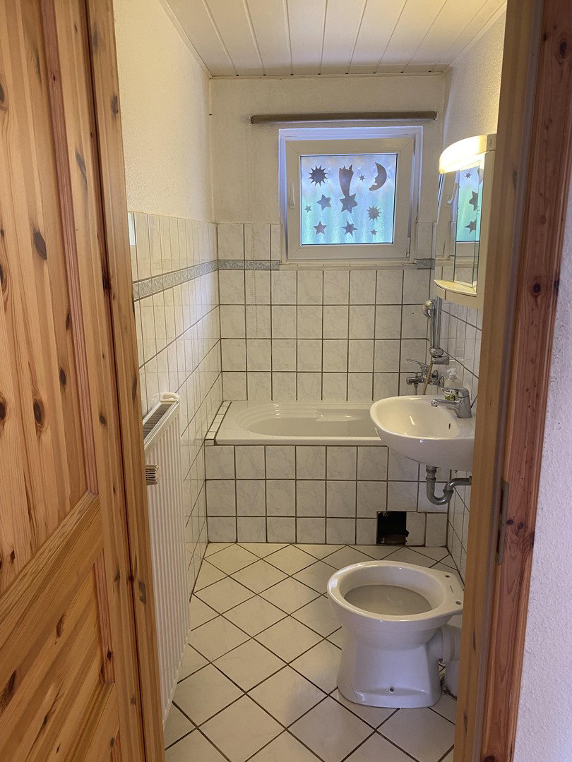 Foto 6 von 12 — Freie Charmante Doppelhaushälfte mit großem Garten – Ideal für Familien oder Mehrgenerationenwohnen