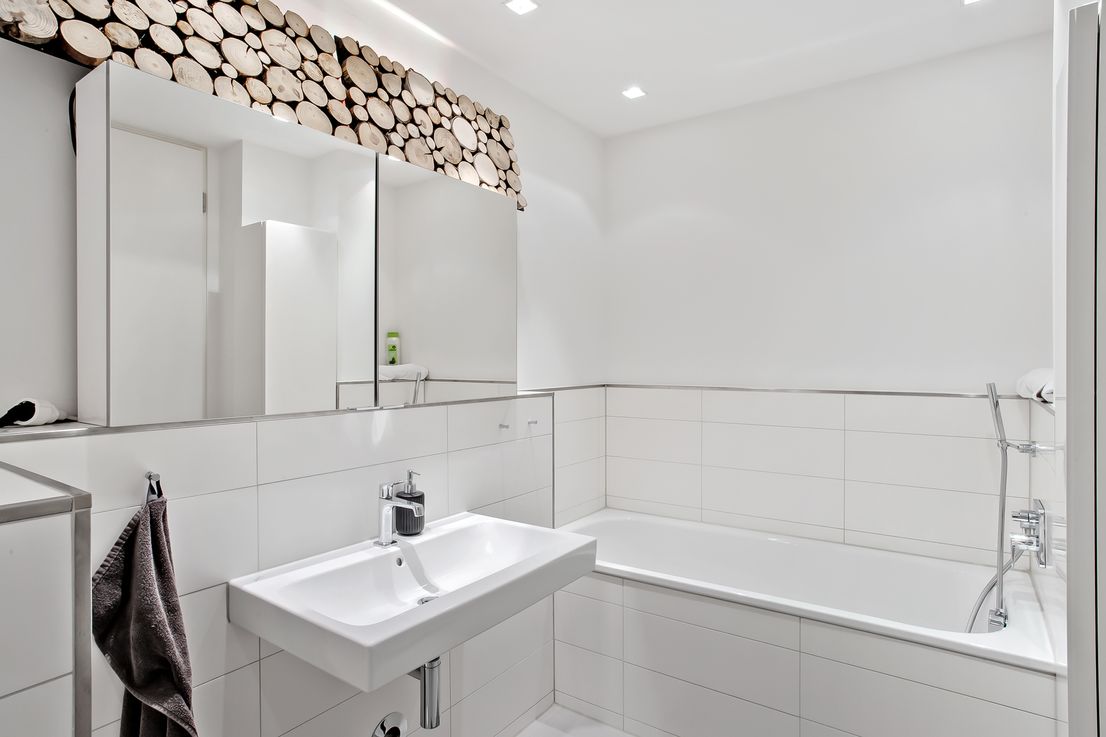 Foto 7 von 9 — Hochwertig möblierte Neubau-Wohnung mit Wasserblick