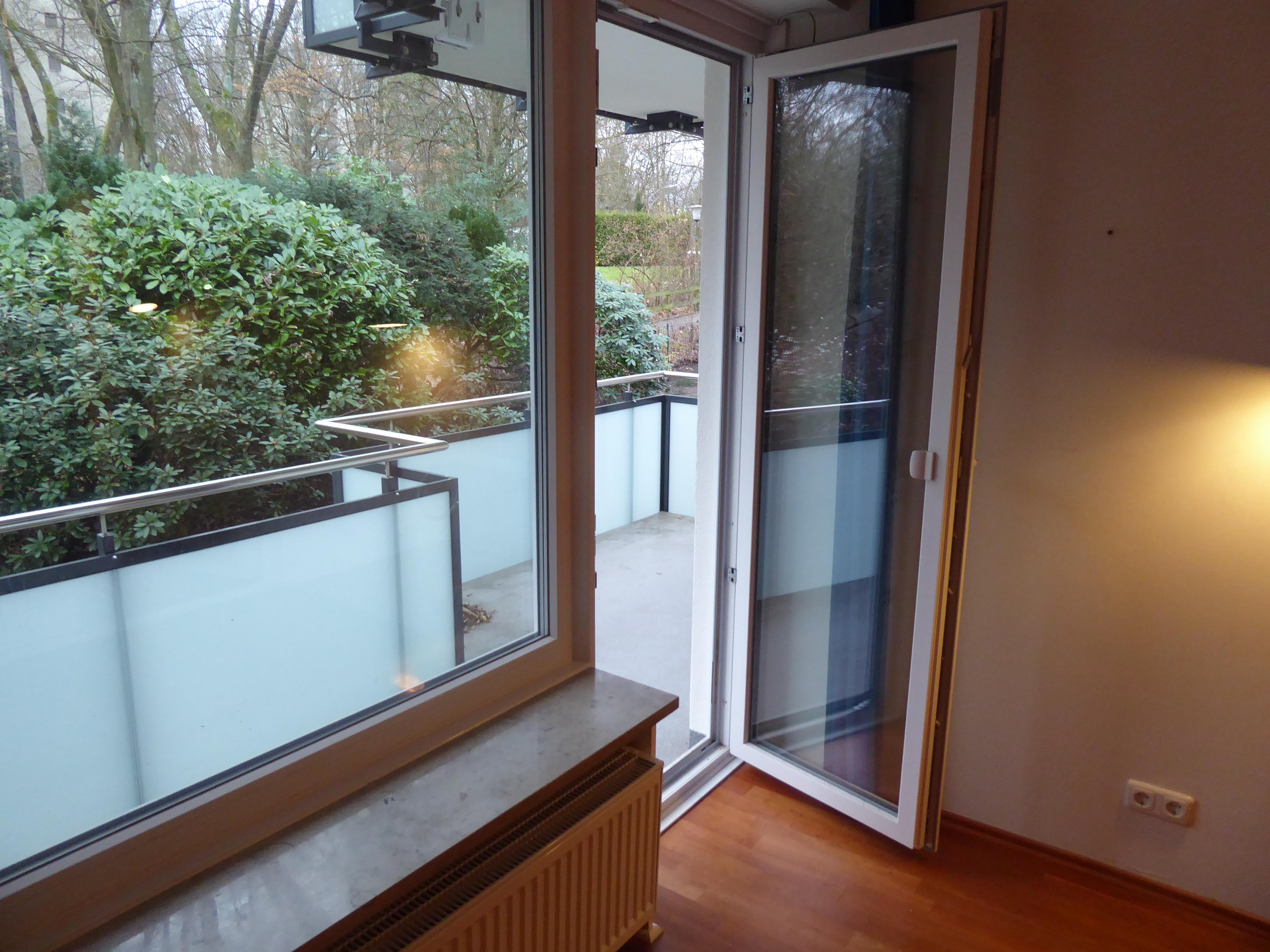 Foto 7 von 12 — Im Grünen,Top-Austattung,courtagefrei! inkl.Tiefgaragenstellplatz, 2024 energetisch saniert!