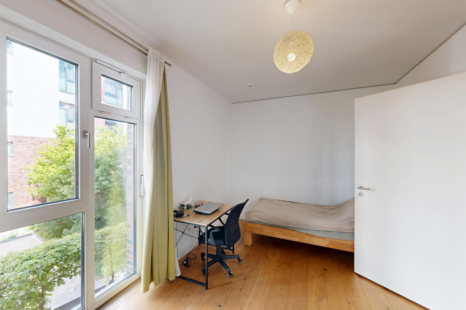 Foto 3 von 12 — 4-Zi-Wohnung mit 2 Duschbädern & barrierearmem Zugang nahe S-Bahn Bergedorf am Schleusengraben