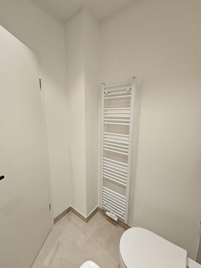 Foto 4 von 12 — Frisch saniert! 2,5-Zi.-Wohnung mit Südloggia & TG provisionsfrei, Sasel