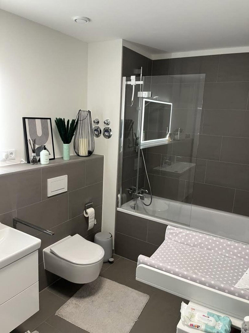 Foto 7 von 12 — Exklusive 5-Zimmer-Wohnung mit TG-Stellplatz & Wallbox im Pergolenviertel am Stadtpark
