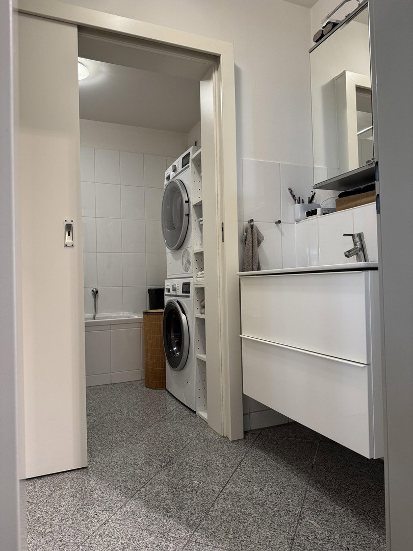 Foto 10 von 12 — Provisionsfreie Beletage. Traumhafte 112m² (3,5-Zimmer) Wohnung in Uhlenhorst. Baujahr 2004.