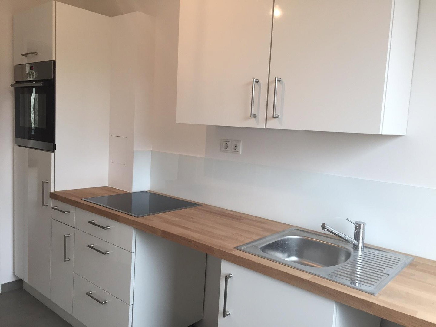 Foto 5 von 12 — Helle 3-Zimmer-Wohnung mit Balkon & TG Stellplatz in HH-Hohenfelde - (frei lieferbar)