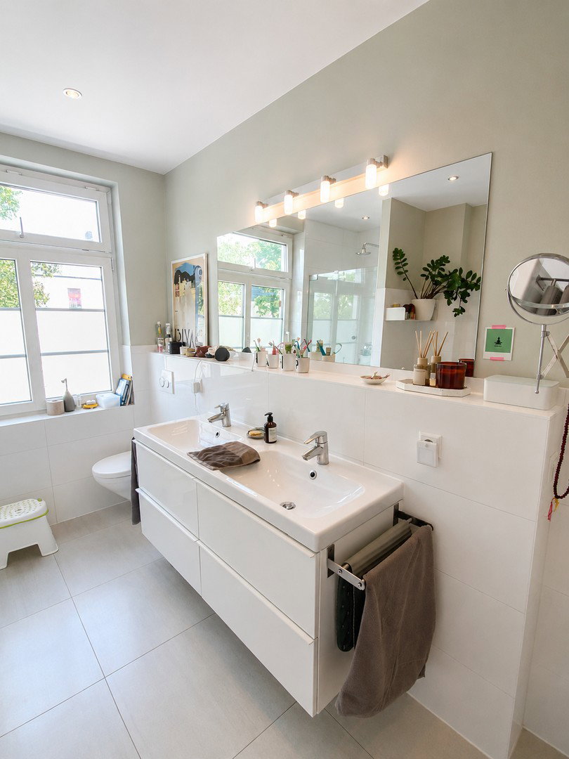 Foto 9 von 12 — Stilvoller Familienaltbau | 117 m² | 4,5 Zimmer | Garage | Loggia | Blick ins Grüne | Tarpenbek