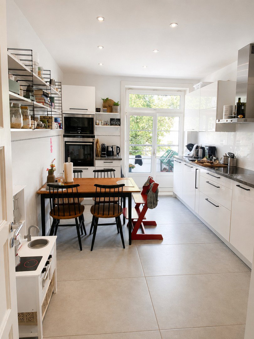 Foto 12 von 12 — Stilvoller Familienaltbau | 117 m² | 4,5 Zimmer | Garage | Loggia | Blick ins Grüne | Tarpenbek
