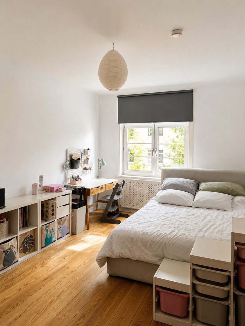 Foto 11 von 12 — Stilvoller Familienaltbau | 117 m² | 4,5 Zimmer | Garage | Loggia | Blick ins Grüne | Tarpenbek