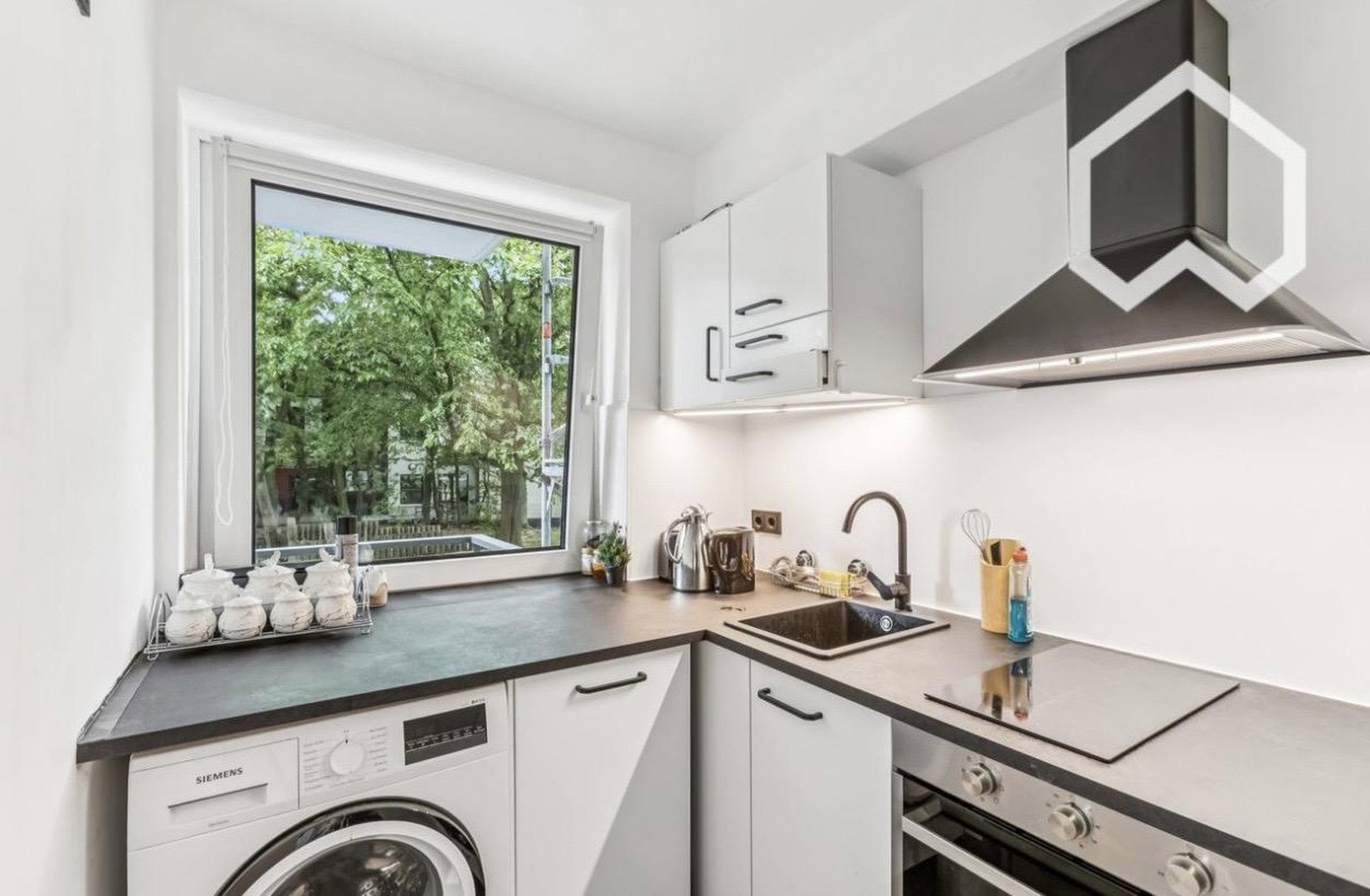 Foto 11 von 12 — Kernsaniert 1,5 Zimmer Wohnung im Westen Hamburgs