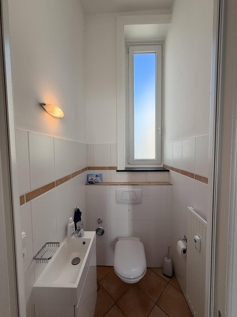 Foto 8 von 10 — Hohenfelde – Moderne 4-Zimmer-Wohnung mit großzügiger Wohnlounge und Balkon ins Grüne