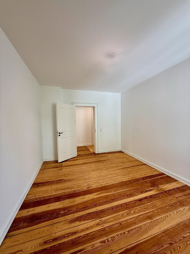 Foto 9 von 12 — Charmante 2-Zimmer-Wohnung mit Altbauflair – kernsaniert & sofort verfügbar