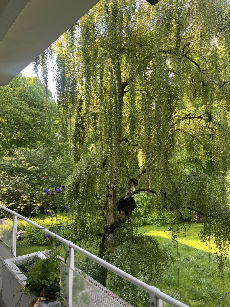 Foto 1 von 12 — Sonnige 3,5-Zimmer-Wohnung mit Südbalkon im Herzen Hamburgs