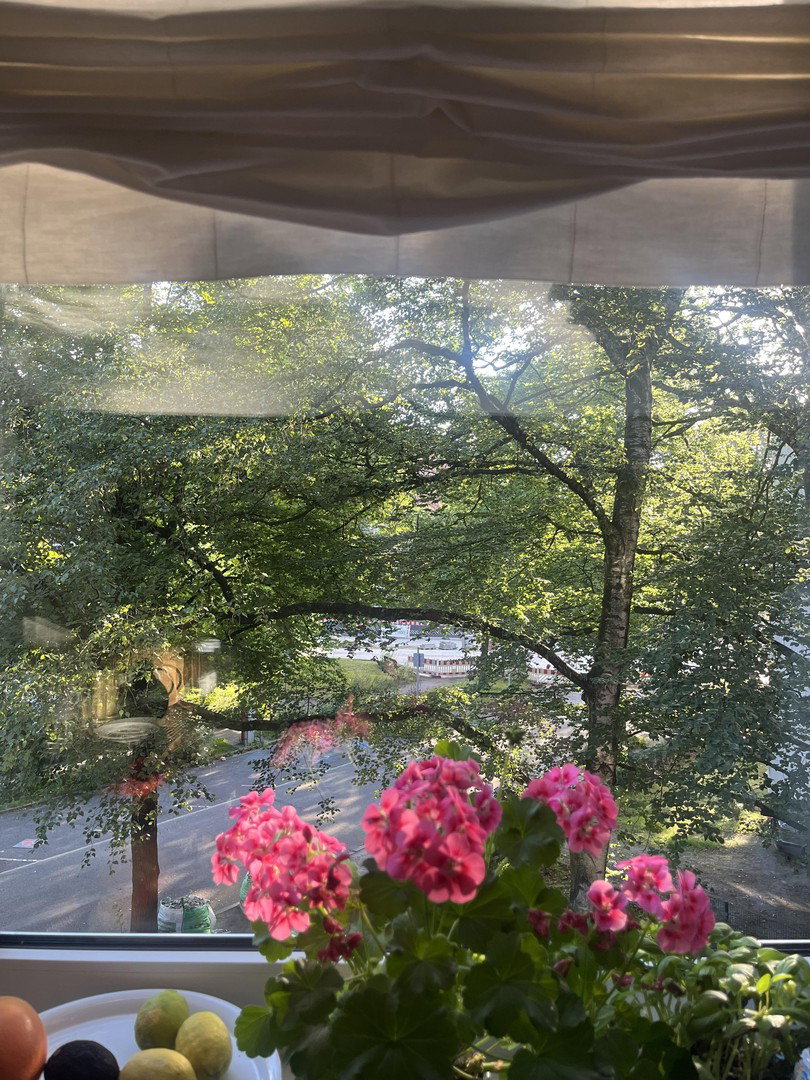 Foto 11 von 12 — Sonnige 3,5-Zimmer-Wohnung mit Südbalkon im Herzen Hamburgs