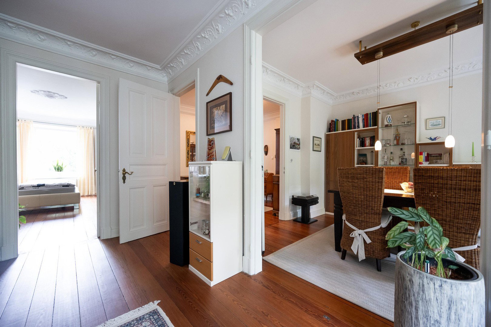 Foto 7 von 12 — Wunderschöne Altbauwohnung in der Ulmenstraße am Stadtpark - von privat