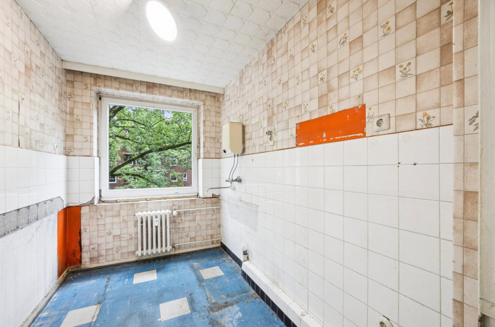 Foto 8 von 8 — Renovierungsbedürftige 3-Zimmer-Wohnung aus Nachlass zu verkaufen