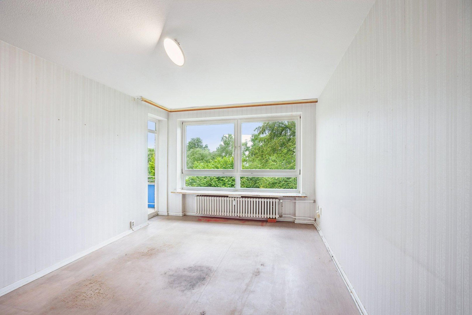 Foto 4 von 8 — Renovierungsbedürftige 3-Zimmer-Wohnung aus Nachlass zu verkaufen