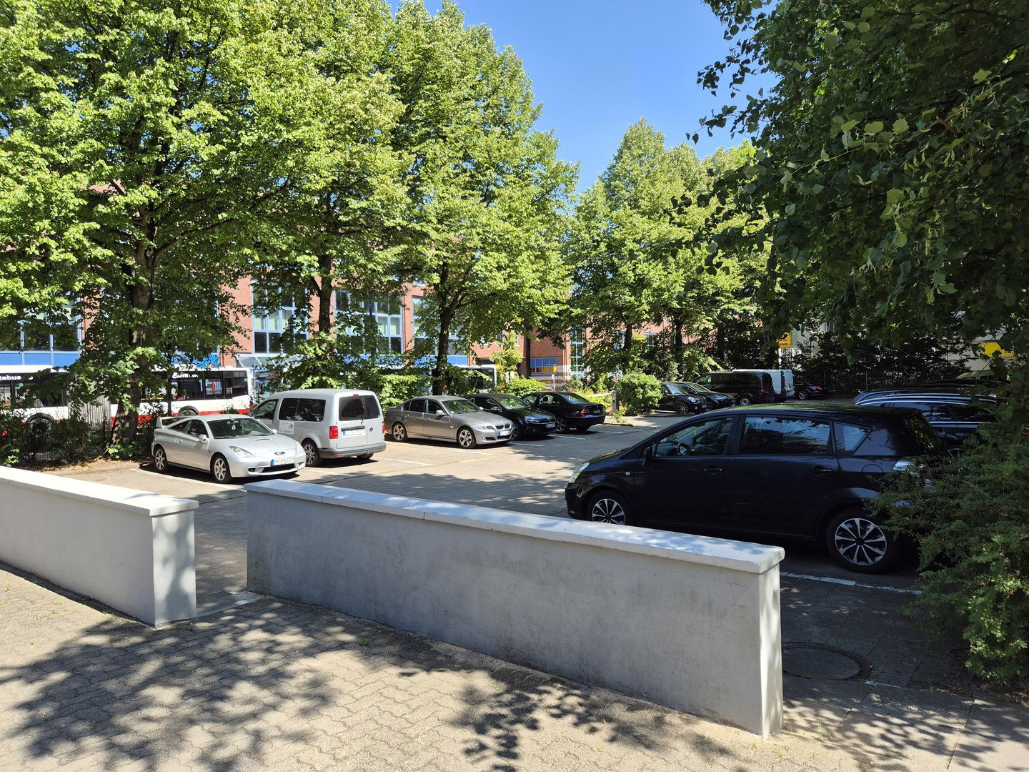 Foto 3 von 12 — 1-Zimmer-ETW als Kapitalanlage oder Eigennutzung direkt neben dem Elbe-Einkaufszentrum (sofort Frei)