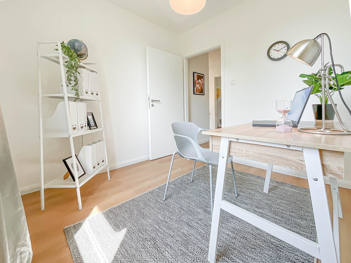 Foto 8 von 10 — Großzügiges Wohnen mit Terrasse und Garten in Hamburg-Schnelsen