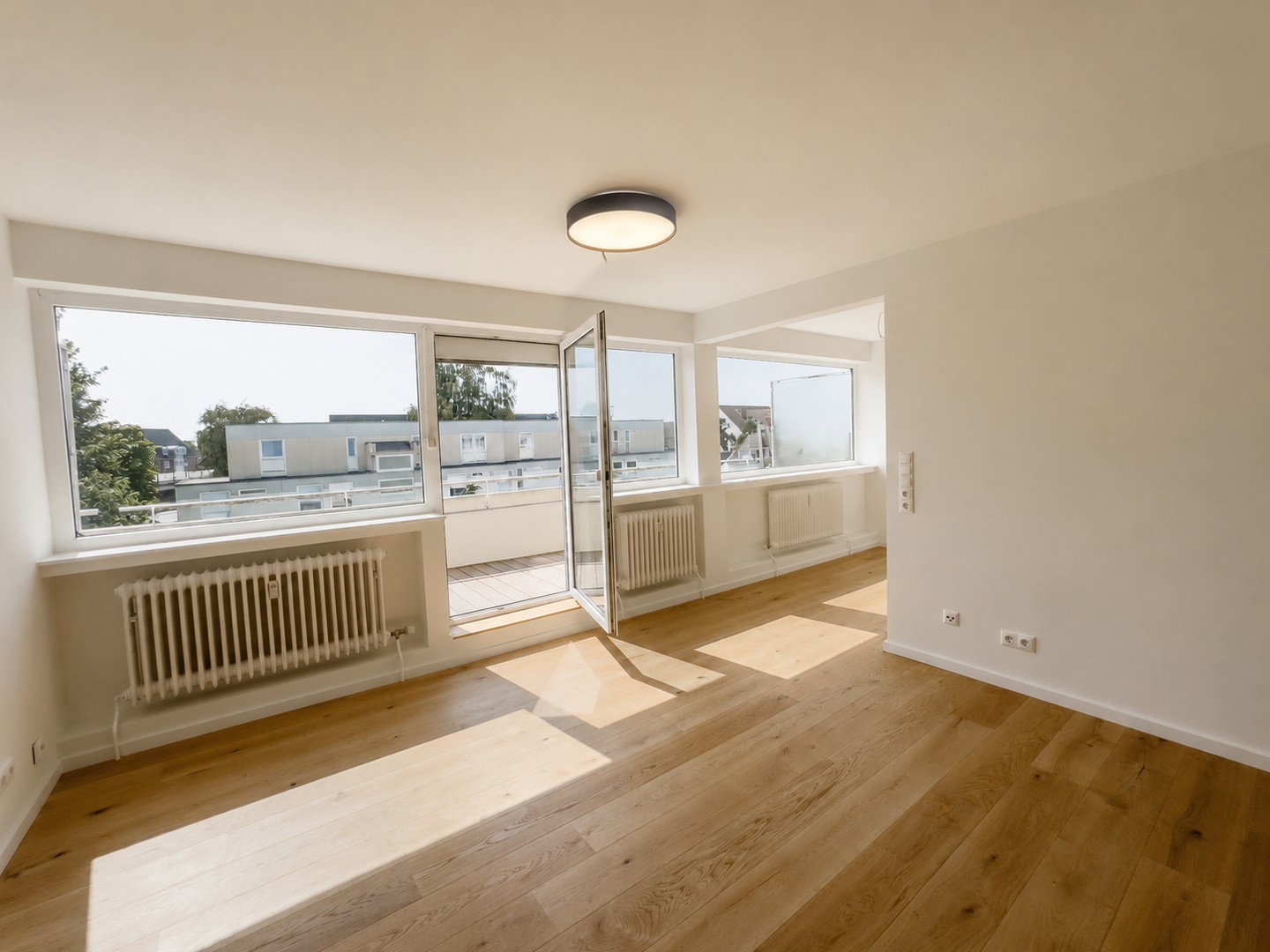 Foto 5 von 12 — Sofortiger Erstbezug nach Renovierung | Im Herzen von Schwachhausen | Balkon | provisionsfrei