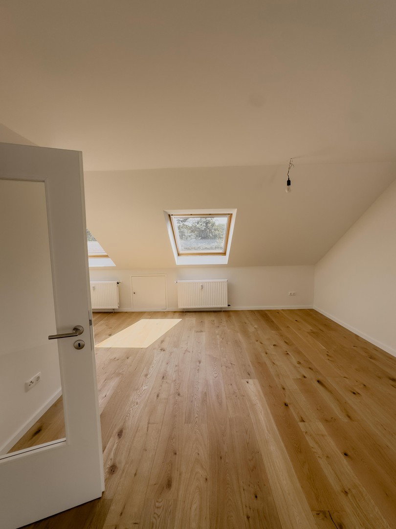 Foto 3 von 12 — Sofort bezugsfrei nach Renovierung | Findorff-Weidedamm | Garage | provisionsfrei | nahe Bürgerpark