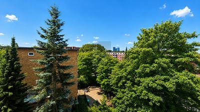 Foto 5 von 6 — WOHLFÜHLEN MIT BALKON & TIEFGARAGE