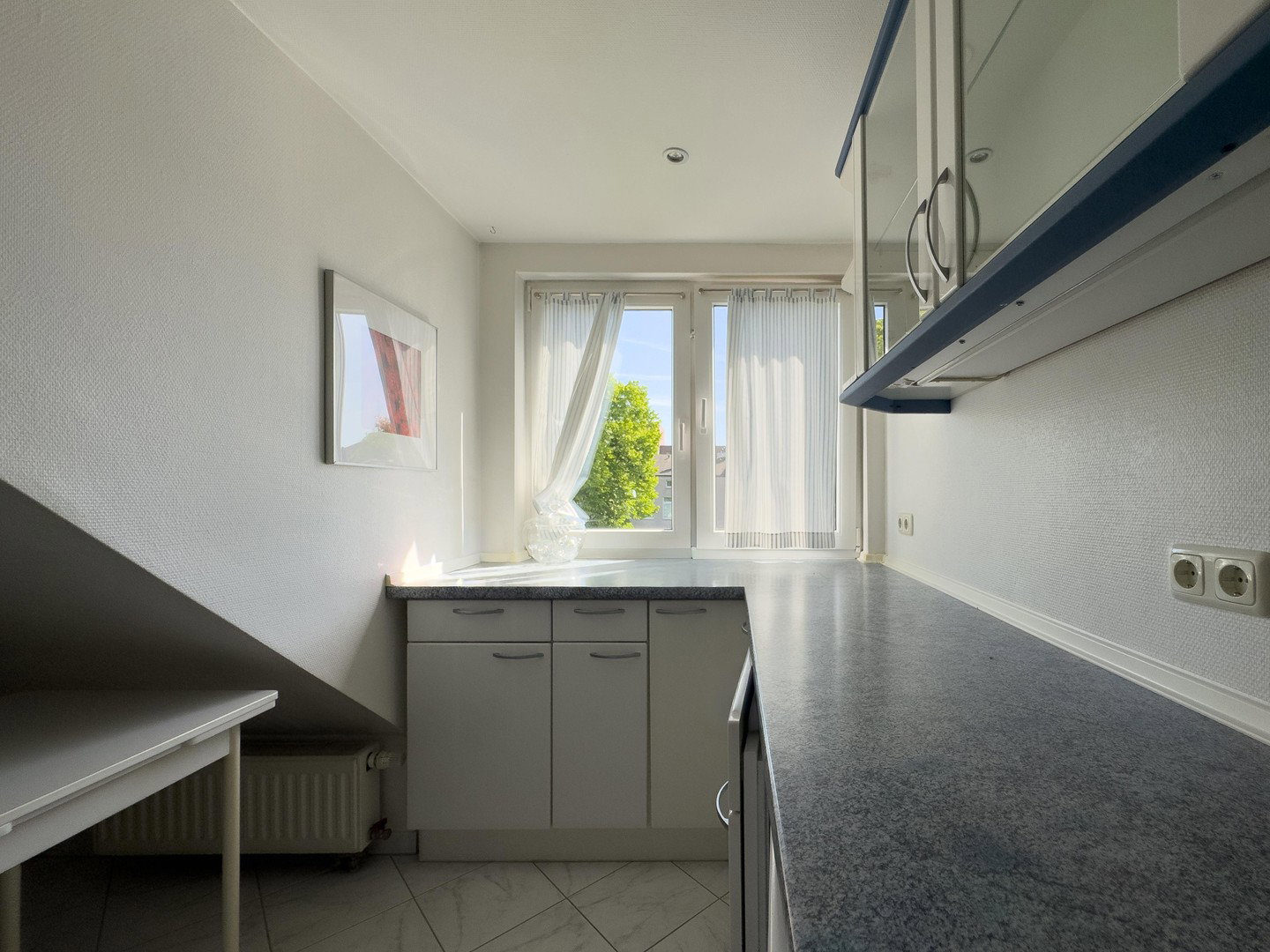 Foto 10 von 12 — Ruhige Dachgeschosswohnung über den Dächern von Harburg