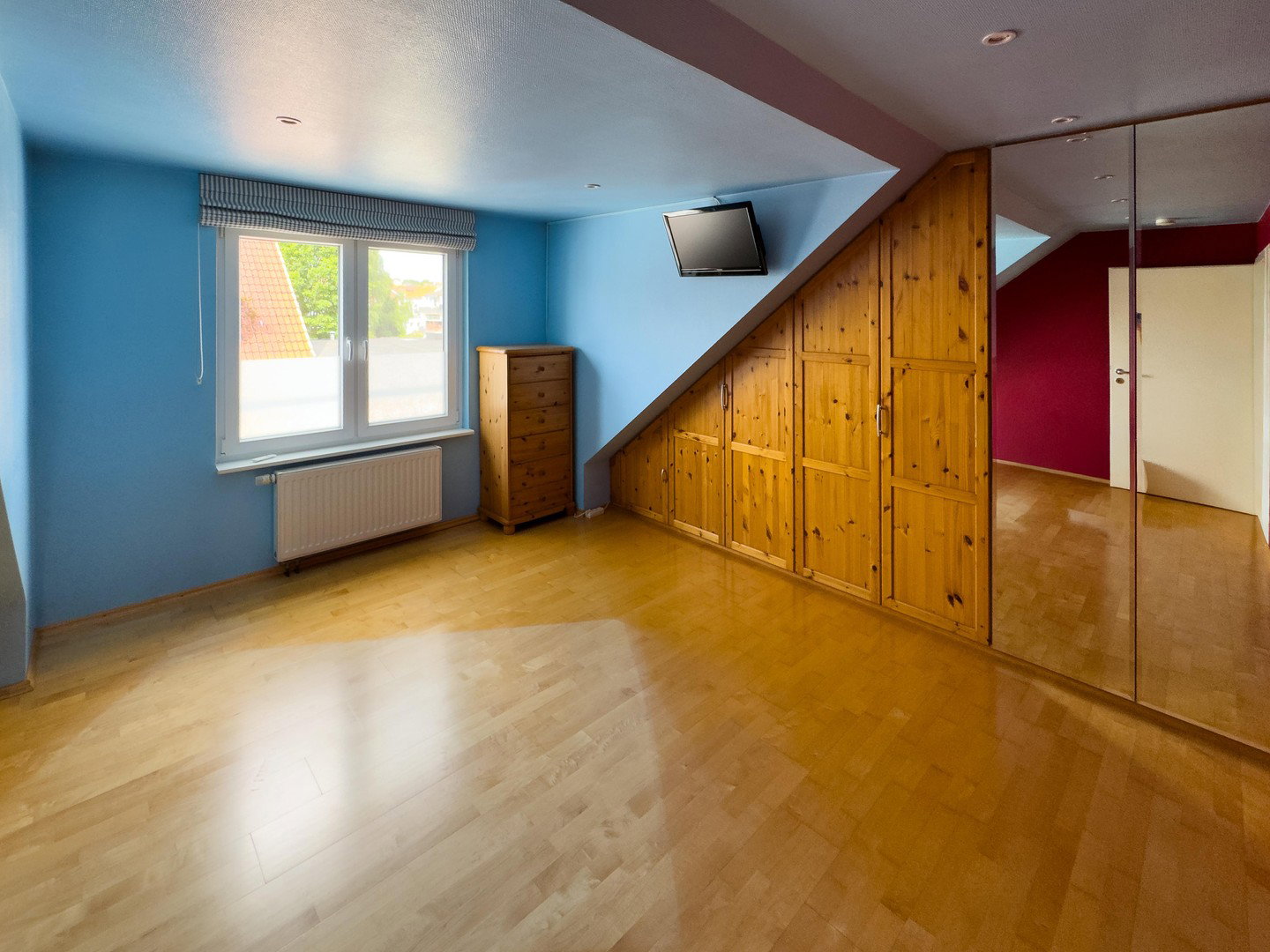 Foto 12 von 12 — Ruhige Dachgeschosswohnung über den Dächern von Harburg