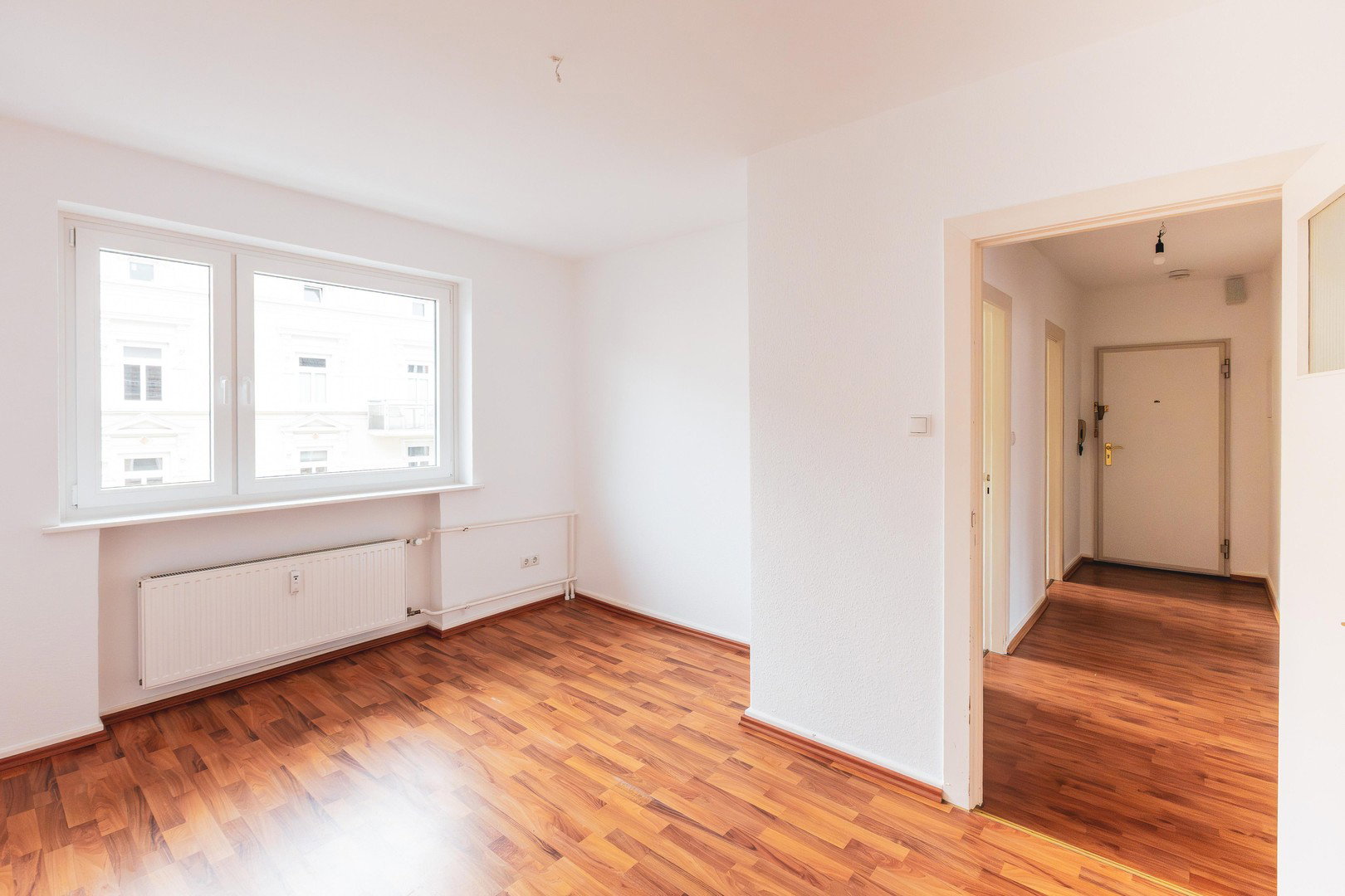 Foto 10 von 12 — Provisionsfrei: Lichtdurchflutete 3-Zi-Endetage mit großem Südwest-Balkon | Eppendorf/Hoheluft-Ost