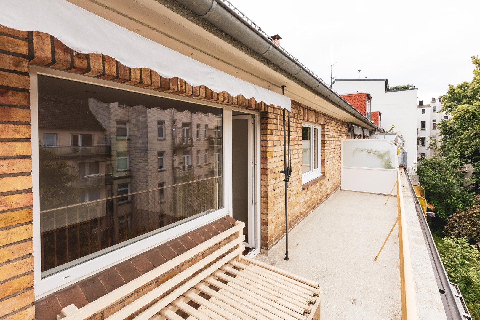 Foto 8 von 12 — Provisionsfrei: Lichtdurchflutete 3-Zi-Endetage mit großem Südwest-Balkon | Eppendorf/Hoheluft-Ost