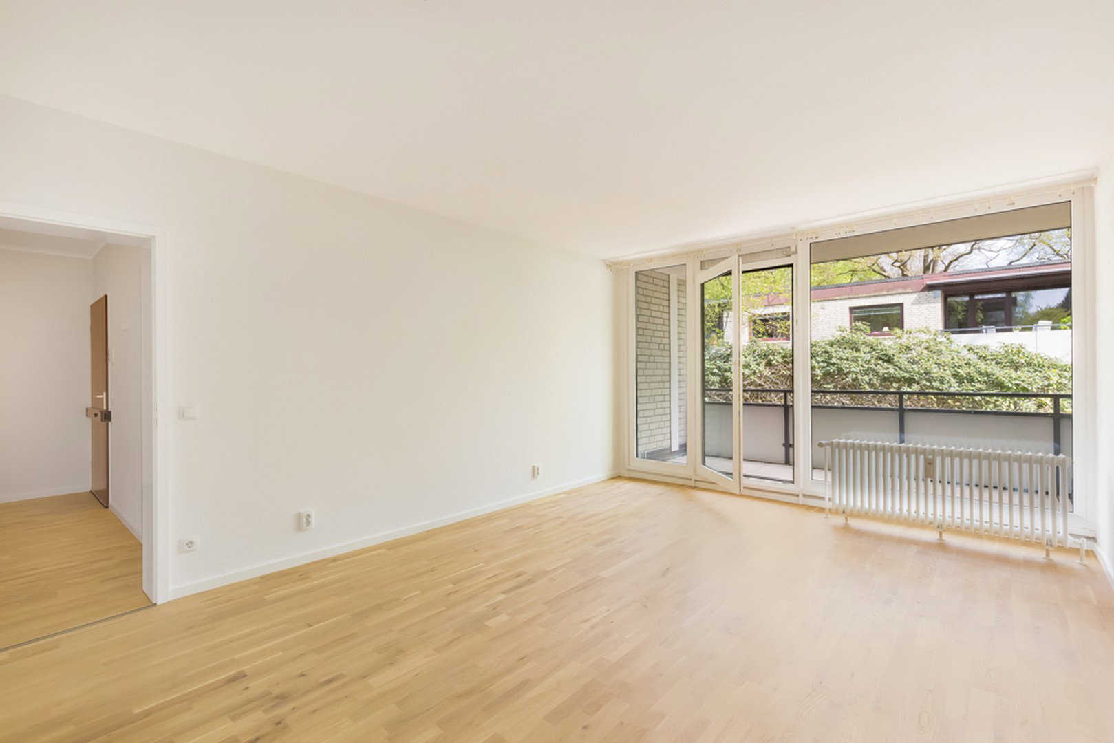 Foto 7 von 12 — Blankenese: Moderne, ruhige 5 Zi EG/ST Whg inkl.2 Zi, Sauna, Duschbad im Souterrain